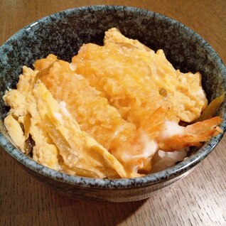 卵とじ海老天丼